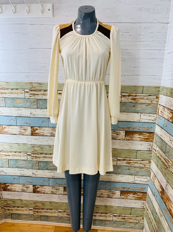 70’s Long Sleeve Ivory A Line Dress Tunics Ceremony elegant