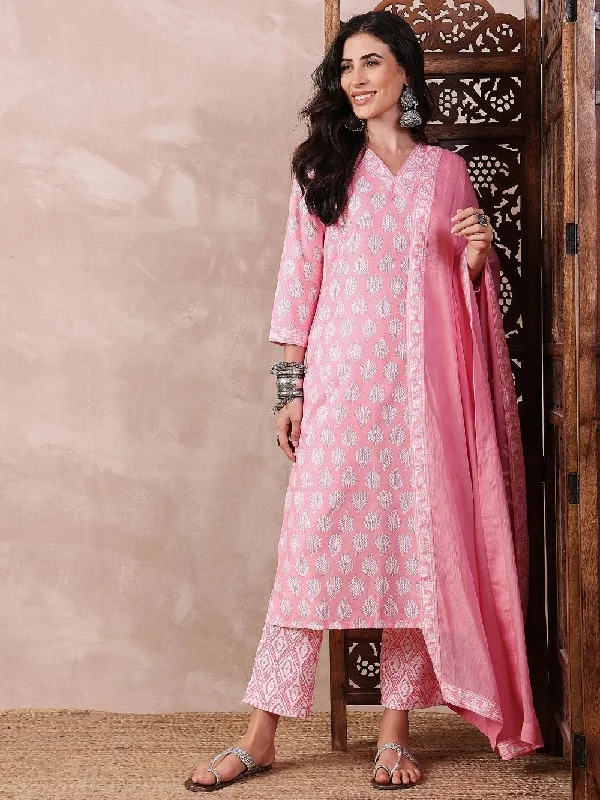 Pink Rayon Blend Floral Printed Straight Kurta Trouser With Dupatta Trousers Ceremony Elegant