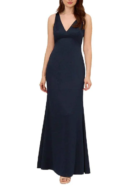 Adrianna Papell AP1E210671 - Scalloped V-Back Evening Dress Tunics Silk luxurious